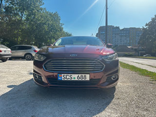 Ford Fusion foto 2