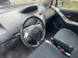 Toyota Yaris foto 5