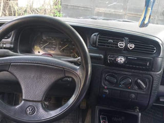 Volkswagen Vento foto 5