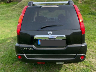 Nissan X-Trail foto 2