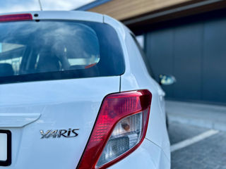 Toyota Yaris foto 8