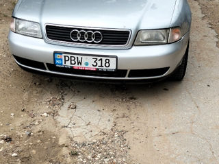 Audi A4 foto 1