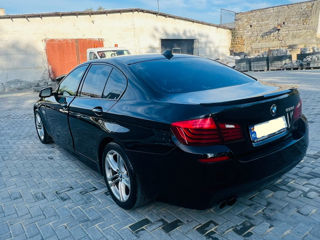 BMW 5 Series foto 5