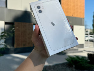 iPhone 11 64GB white foto 2