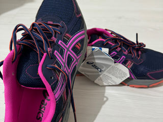 Asics foto 4