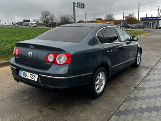 Volkswagen Passat foto 4