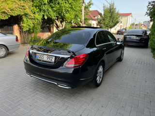 Mercedes C-Class foto 4