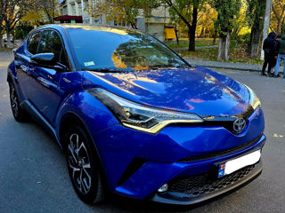 Toyota C-HR foto 3