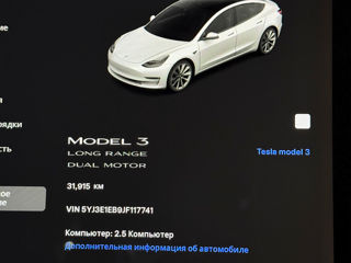 Tesla Model 3 foto 8