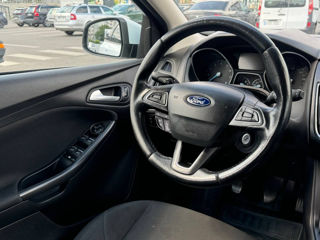 Ford Focus foto 8