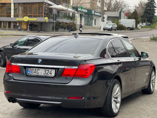 BMW 7 Series foto 2