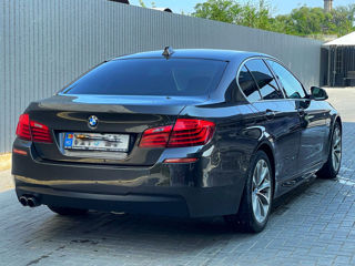 BMW 5 Series foto 3