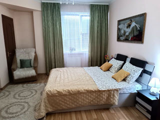 Apartament cu 2 camere, 82 m², Centru, Chișinău foto 4