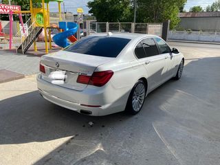 BMW 7 Series foto 4