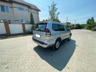 Toyota Land Cruiser Prado foto 4