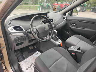 Renault Grand Scenic foto 7