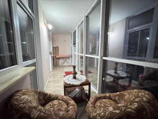 Apartament cu 2 camere, 75 m², Centru, Chișinău foto 3