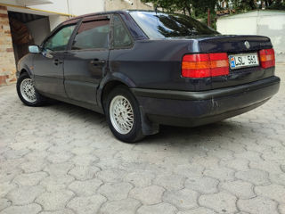 Volkswagen Passat foto 3