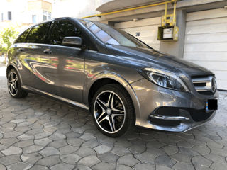 Mercedes B-Class foto 5