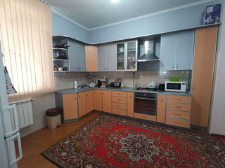 Apartament cu 4 camere, 130 m², 8 cartier, Bălți foto 15