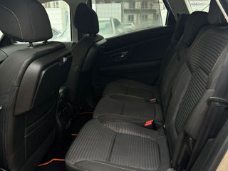 Renault Scenic foto 9