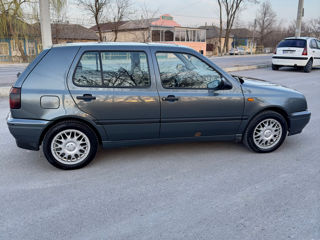 Volkswagen Golf foto 4