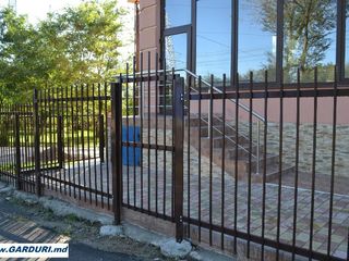 Producem - garduri și porți din metal foto 4