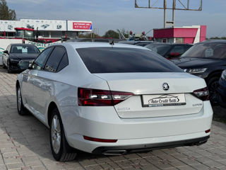 Skoda Superb foto 4