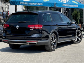 Volkswagen Passat foto 3