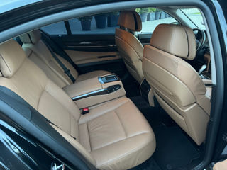 BMW 7 Series foto 7