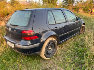 Volkswagen Golf foto 1