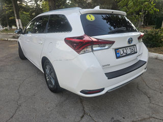 Toyota Auris foto 3