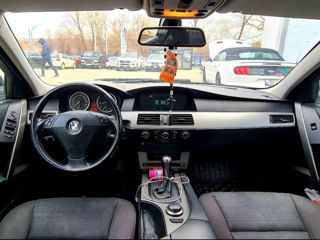 BMW 5 Series foto 4