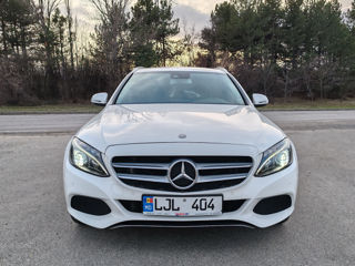 Mercedes C-Class foto 18