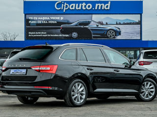 Skoda Superb foto 5