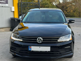 Volkswagen Jetta foto 2