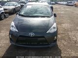 Toyota Prius c foto 2