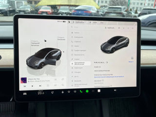 Tesla Model 3 foto 12