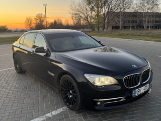 BMW 7 Series foto 3