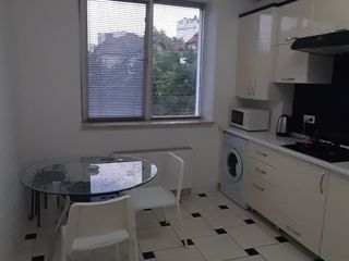 Apartament cu 2 camere, 52 m², Centru, Chișinău foto 5