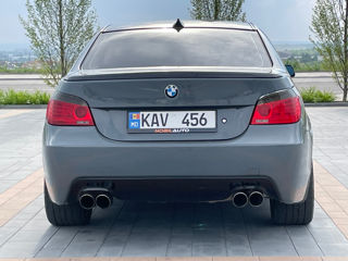 BMW 5 Series foto 5