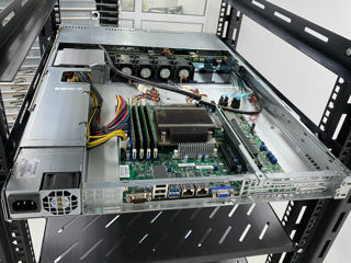 ID:0125 Server Supermicro foto 2