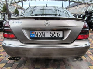 Mercedes E-Class foto 7