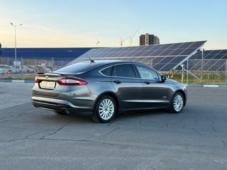 Ford Fusion foto 4