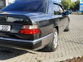 Mercedes Series (W124) фото 6