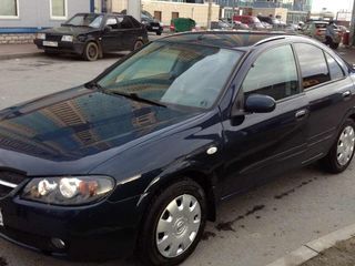 Nissan Almera foto 4