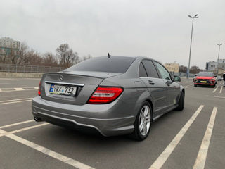 Mercedes C-Class foto 5