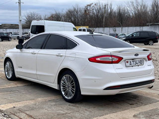 Ford Fusion foto 4