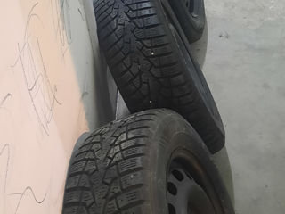 4 roţi discuri +scaturi de iarnă 195/65 R15 (5/112) MAXXIS protector 80 % VW SEAT Skoda etc