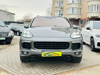 Porsche Cayenne foto 2